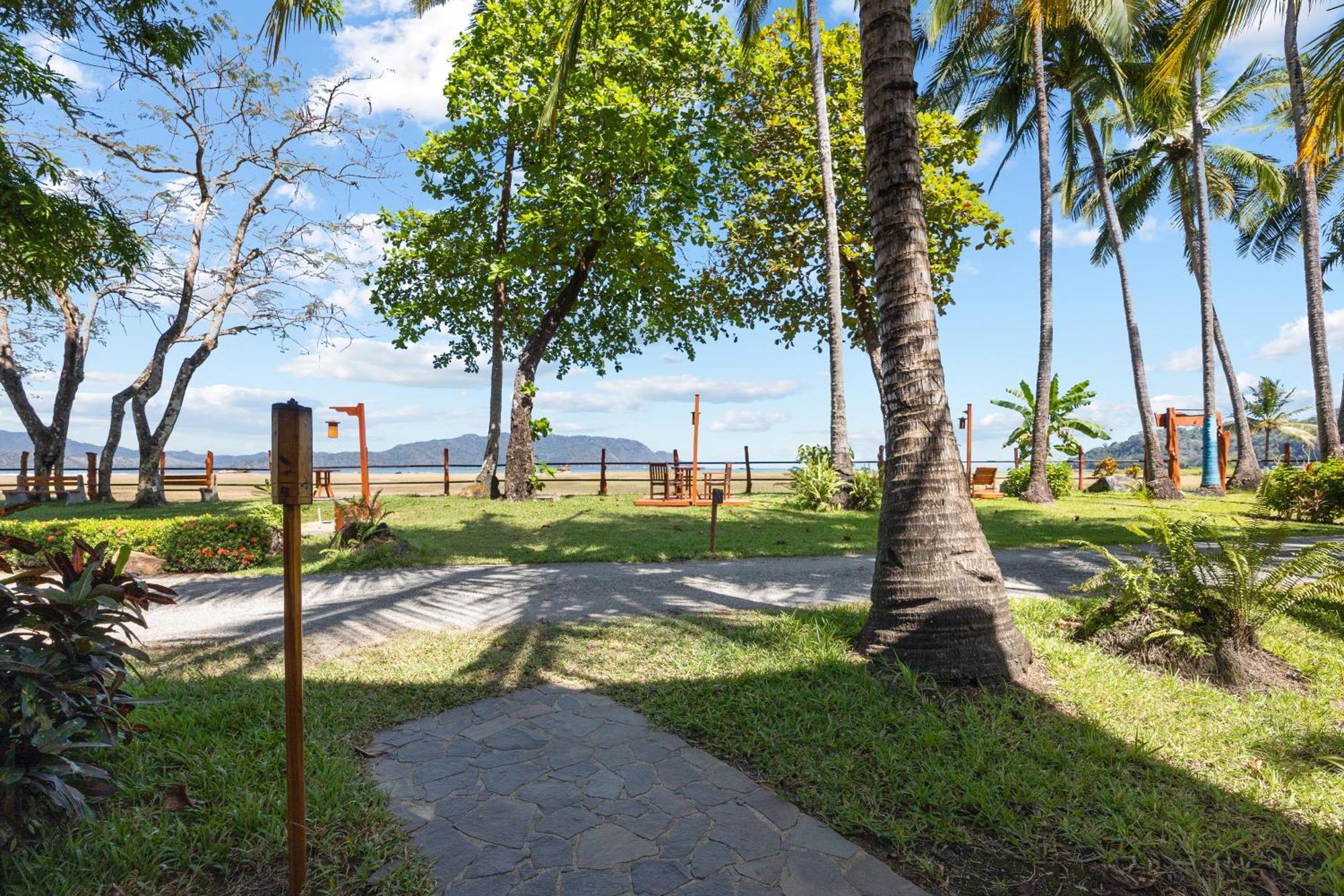 Tambor Tropical Beach Resort- Adults Only 外观 照片
