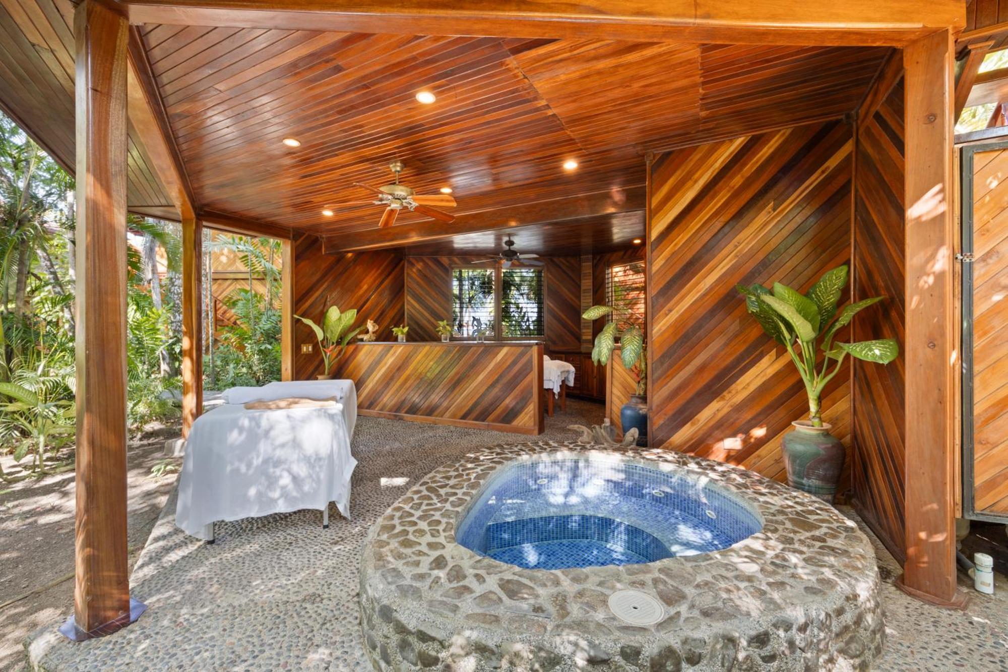 Tambor Tropical Beach Resort- Adults Only 外观 照片